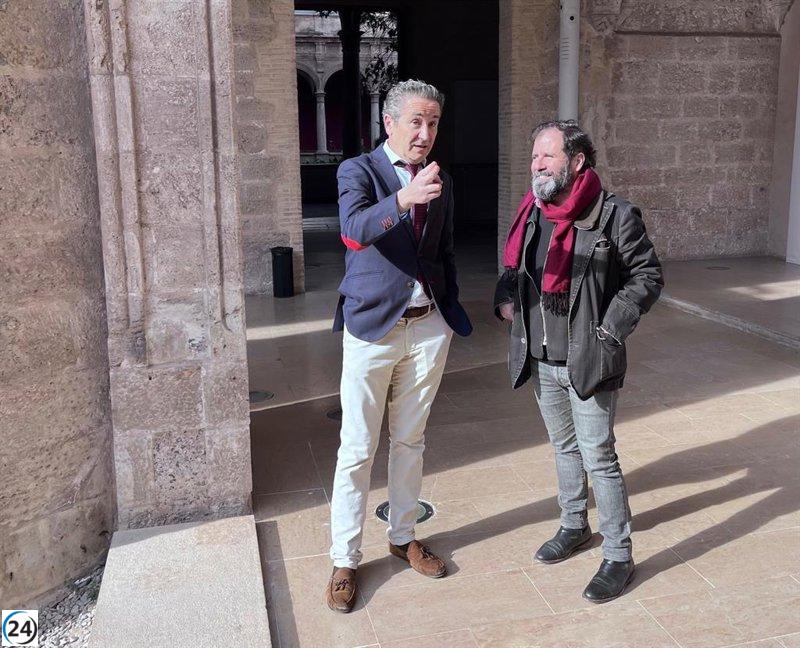 Critican desde el PSPV y Compromís el nombramiento del gerente del CMCV, mientras que el PP denuncia las burlas hacia su discapacidad.