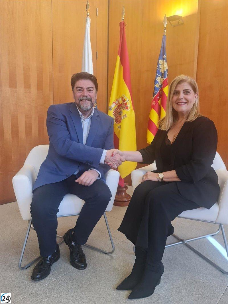 PP y Vox sellan pacto para aprobar presupuestos en Alicante en 2024 y acuerdan eximir de multas en Zona de Bajas Emisiones.