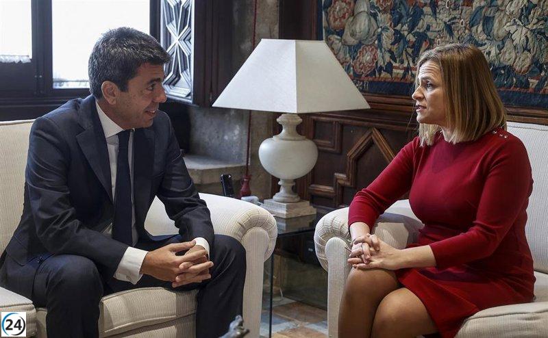 Mazón se compromete a defender el derecho civil valenciano y niega la creación de 