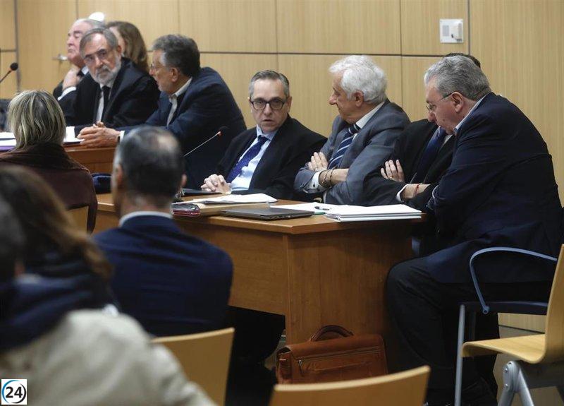 Cuatro exalcaldes valencianos, Grau, García Fuster, Salinas y Santón, se enfrentarán a juicio por el escandaloso 'caso pitufeo' de corrupción en Imelsa.