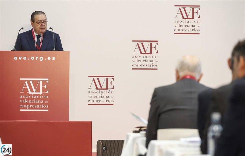 Empresarios valencianos aprueban situación política regional y critican la nacional.