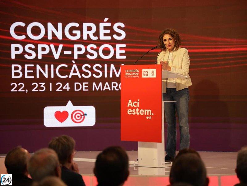 Montero advierte al PP: el PSOE no se dejará intimidar y combatirá la corrupción sin importar su origen.