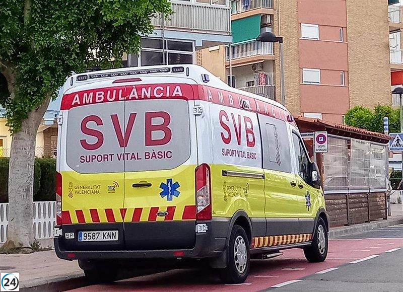 Accidente en la A-7: Motorista lesionado tras choque con furgoneta en Crevillent.