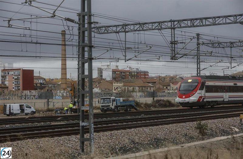 El desvío de la línea de alta velocidad Madrid-València de Adif marca un hito en el Canal de Acceso.