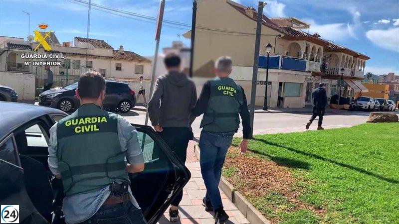 Cien estafadores detenidos por fraude del 'hijo en apuros' en España, obteniendo un millón de euros.