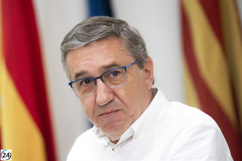 Rovira propone un pacto entre gobiernos autonómicos del PP para unificar la selectividad tras las elecciones europeas.