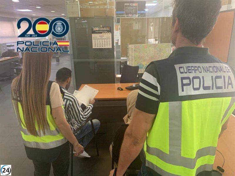 Padres arrestados en Alicante por forzar a su hija a casarse con su primo por 1.000 euros.