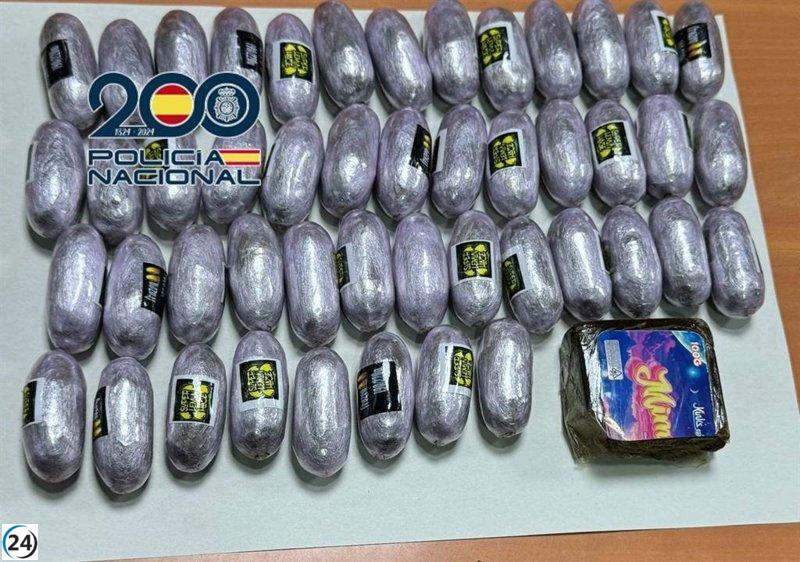 Joven detenido por intentar contrabandear 47 bellotas de hachís en zona de ocio de Alicante
