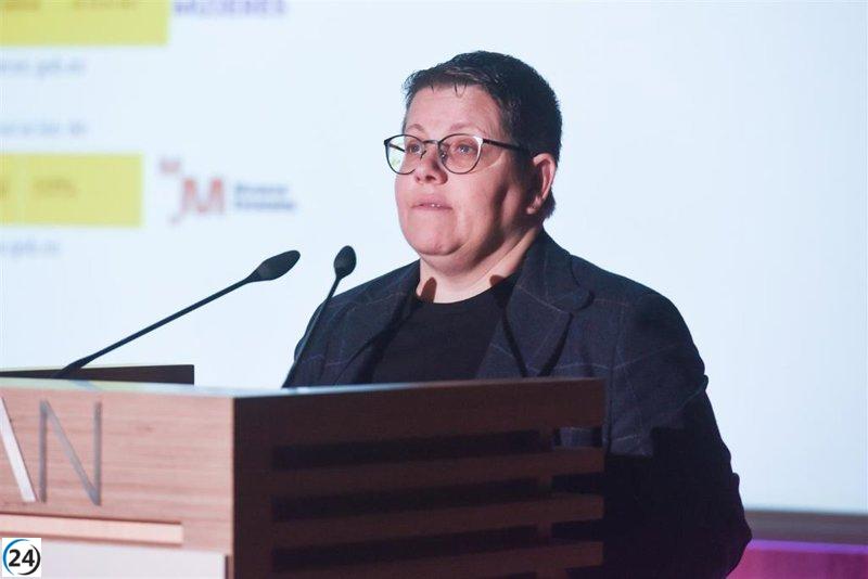 El Gobierno destituye a Isabel García por irregularidades en contratos del Instituto de las Mujeres.