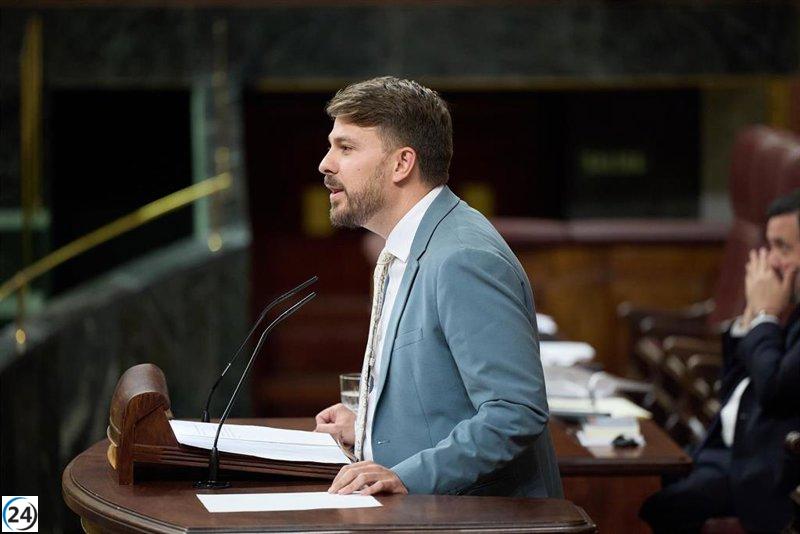 Ibáñez (Compromís) aplaude el diálogo entre Sánchez y Mazón, pero critica el boicot constante entre PP y PSOE.