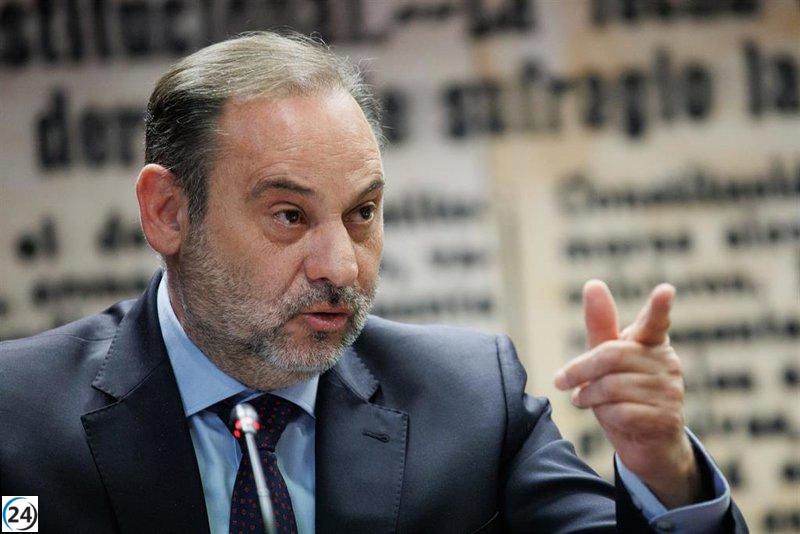 La UCO acusa a Ábalos en la trama Koldo y solicita su imputación.