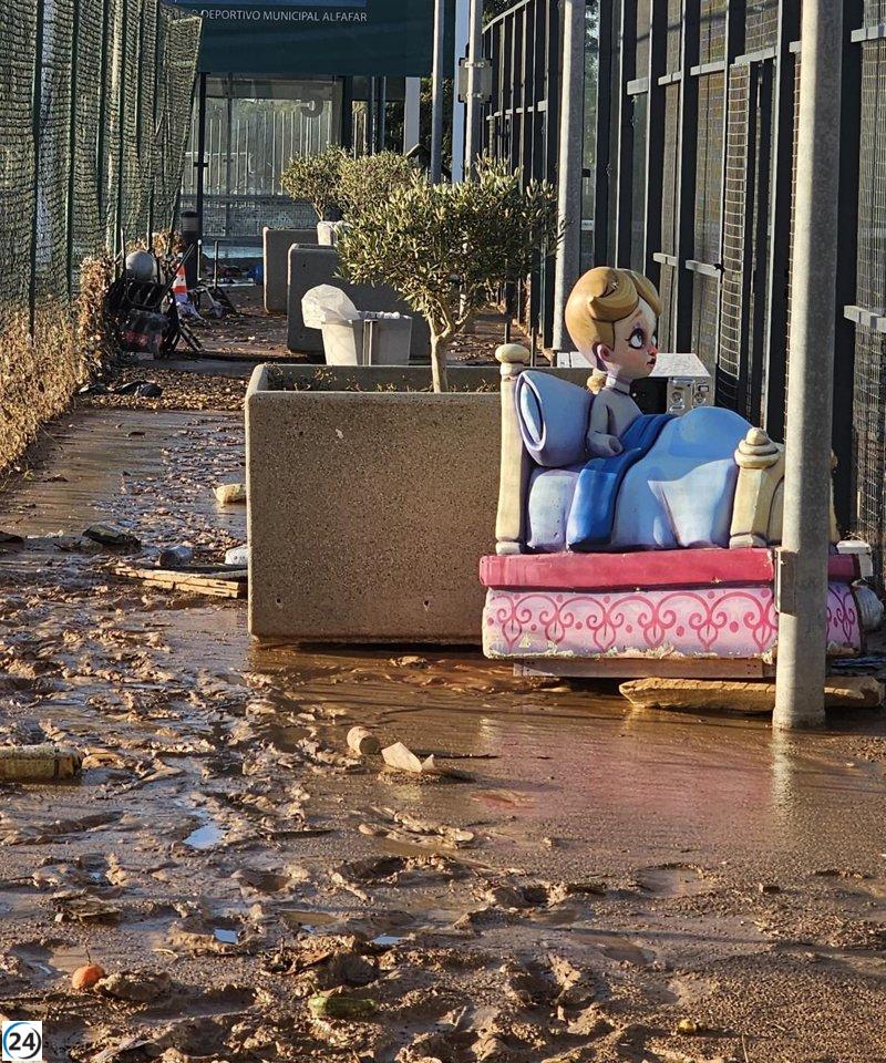 Convento Jerusalén y Grandes Nelos entregan falla a comisiones de municipios afectados por la dana.