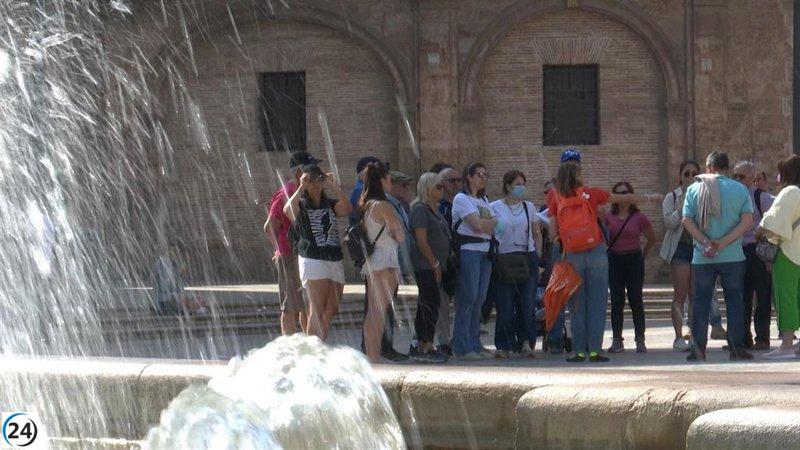 València avanza en la regulación de apartamentos turísticos para salvaguardar a los vecinos.