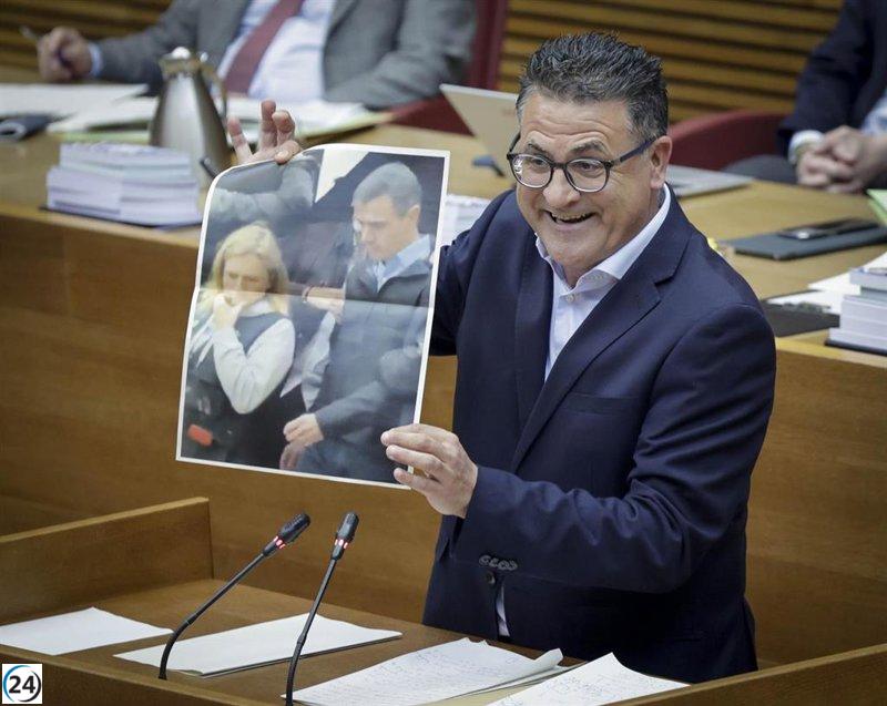Protestas en Les Corts por insultos de un diputado del PP a Morant y Bernabé.