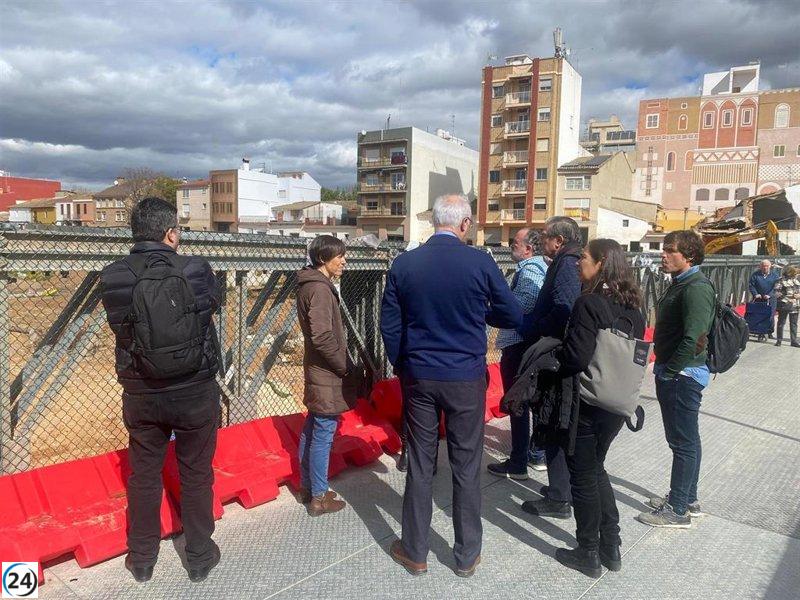 Cáritas solicita una reevaluación de los recortes en cooperación y medio ambiente del acuerdo presupuestario entre PP y Vox.