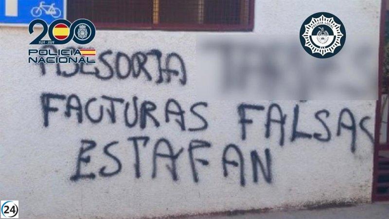 Arrestan al propietario de una asesoría por vandalismo contra competidores en Elche.