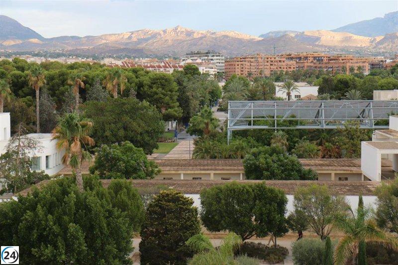 Universidades optan por suspender clases o continuar sin evaluaciones.