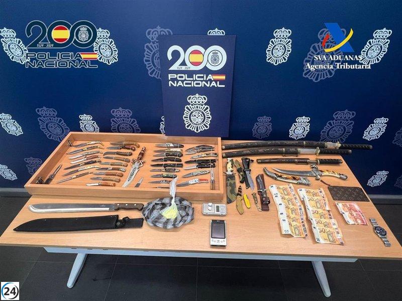 Desmantelan red que transportaba drogas y migrantes en narcolanchas entre Alicante y Argelia.