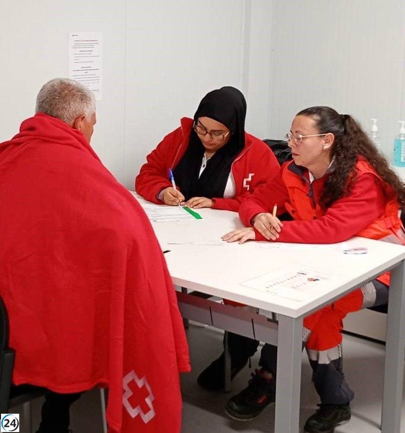 Rescatados 14 inmigrantes, incluida una niña, a 40 millas de Alicante.