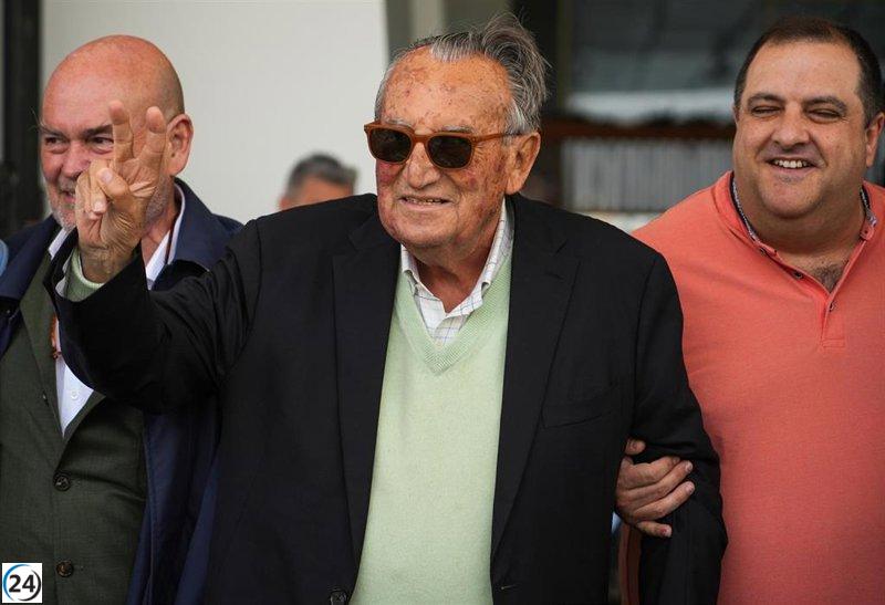 Carlos Fabra, al margen de la política, opina sobre el futuro del PP: “No tengo preferencias entre Camps y Mazón”.