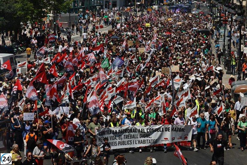 Protesta en València exige la renuncia de Mazón y clama por empleos dignos tras la huelga del 29M.