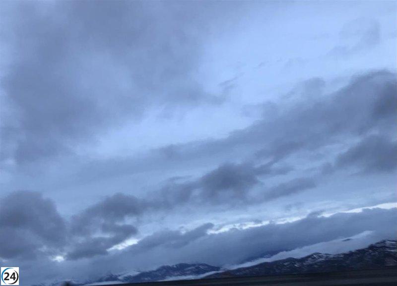 Pronóstico del día: calor con nubes y riesgos de tormentas por la tarde en el interior de Castellón.