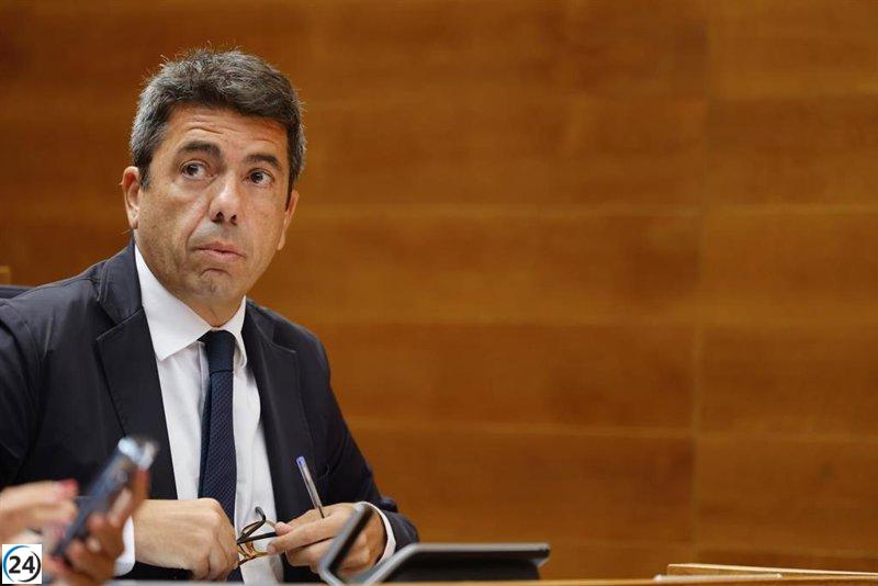 Mazón critica al PSPV por su comentario sobre Les Corts y desafía a Muñoz a aclarar su aprobación.