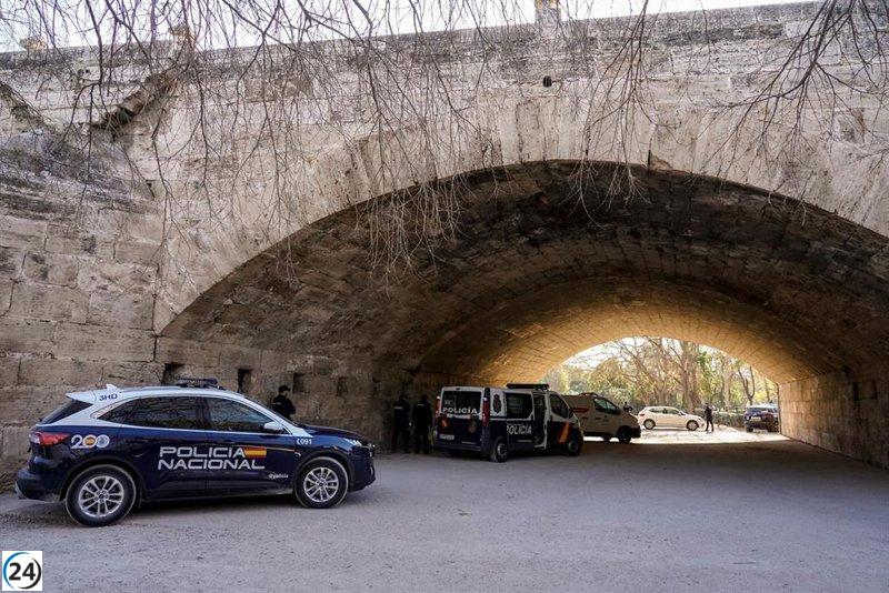 Condenan a 23 años de prisión al asesino de un indigente en el río Turia de Valencia.