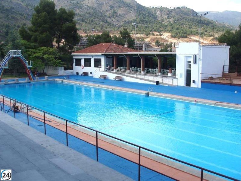 Fallece un hombre de 45 años en piscina pública de Alcoi, Alicante.