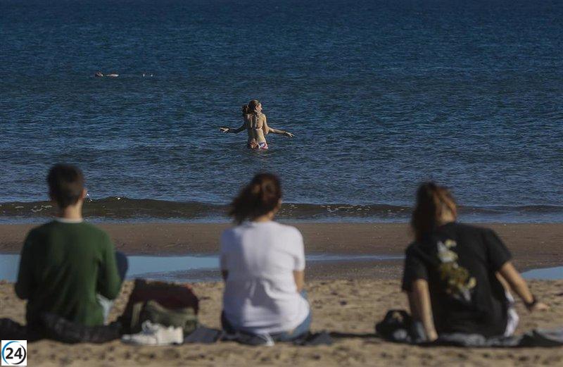 València alcanza el récord anual de calor con una boya que marca casi 29ºC este domingo.