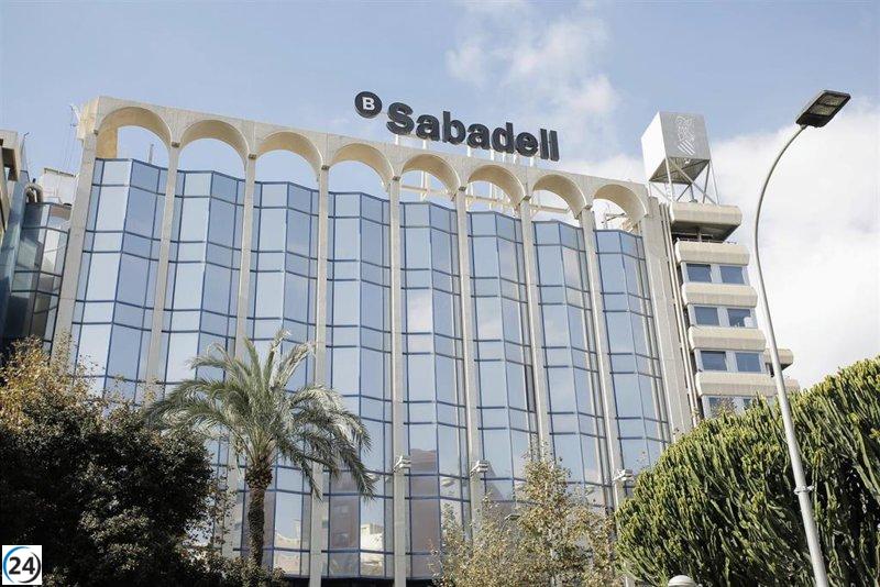 NEM Sabadell insta a inversionistas de Valencia y Murcia a mantener sus acciones ante la OPA de BBVA.