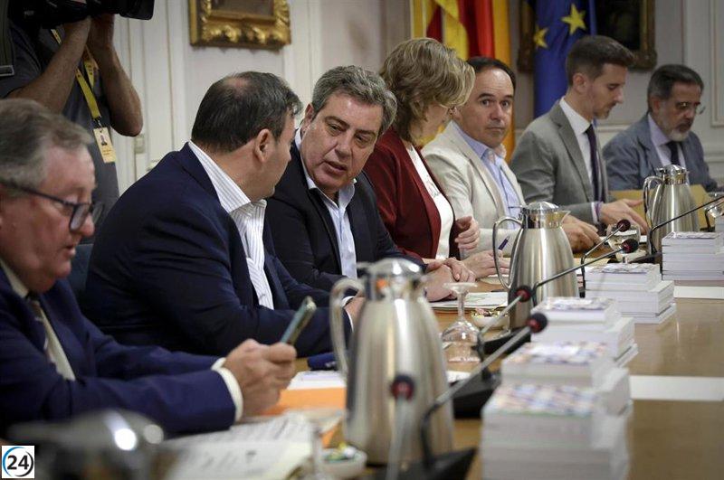 Vox exige que los presupuestos de 2025 se implementen adecuadamente antes de avanzar en nuevas propuestas.