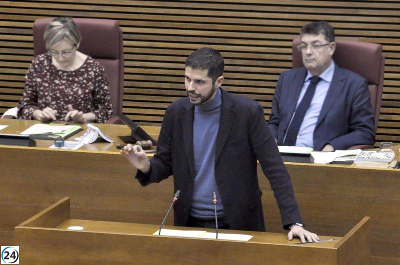 David Calvo renuncia al PSOE tras desacuerdo por la ILP que protege la tauromaquia.
