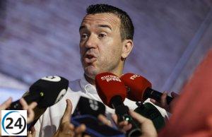 Mompó denuncia que Moncloa manipula el funeral de la dana y critica a Sánchez por instrumentalizar al Rey para su propia imagen.