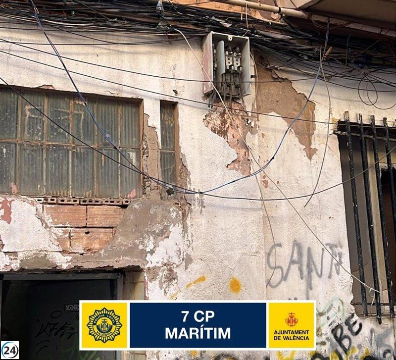 Operativo policial en València contra el robo de electricidad en Beteró, Malva-rosa y Casitas Rosa.