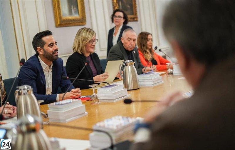 PSPV señala el poder de Vox en negociaciones con el PP, mientras Compromís advierte sobre el control que ejercerá Llorca.