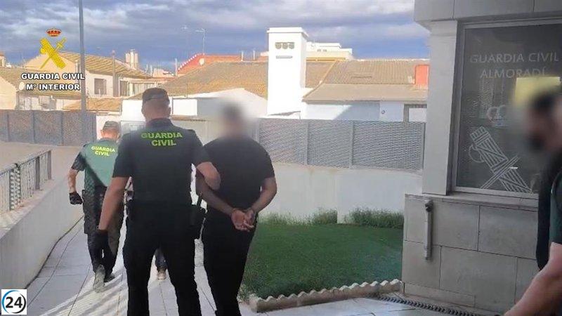 Tres arrestos por secuestro y ataque a dos hombres en Almoradí.