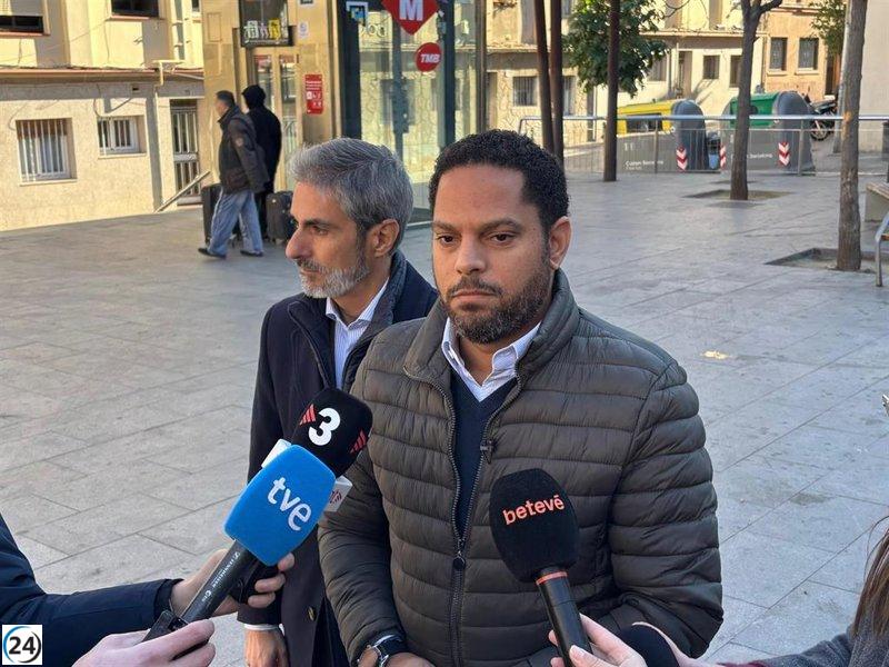 Garriga de Vox anticipa que Pérez Llorca abordará temas de inmigración y infraestructura en su discurso.