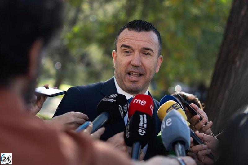 Mompó defiende que la investidura de Llorca no representa un triunfo de Vox, resaltando que los pactos son esenciales en democracia.