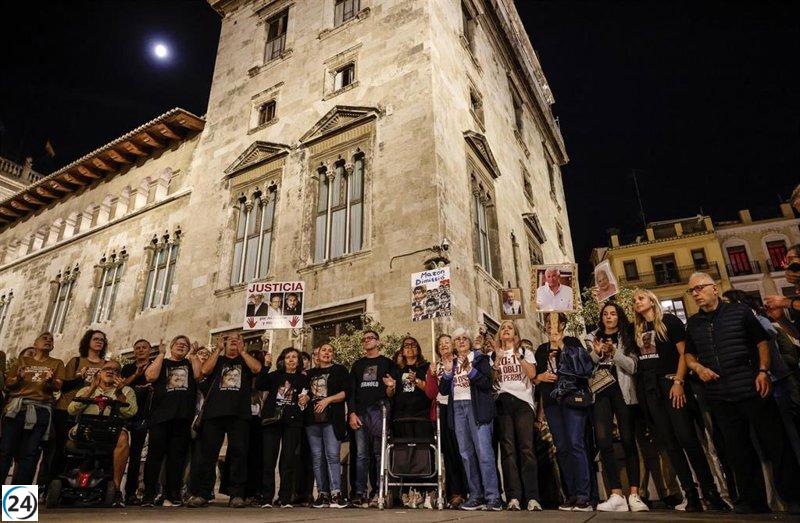 Víctimas de la dana demandan a Pérez Llorca exigir el acta a Mazón antes de una reunión.