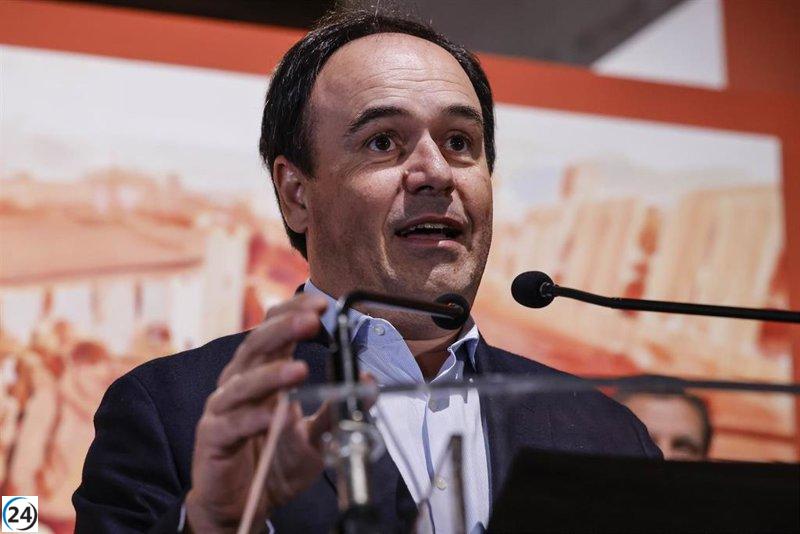 Llorca mantiene contacto constante con Emergencias y se coordina con Aagesen ante la alerta roja de lluvias en Valencia.