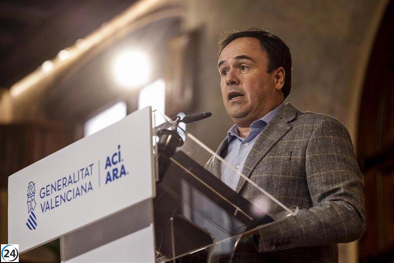 Llorca expresa el respaldo de la Generalitat a las familias de los desaparecidos en Indonesia.