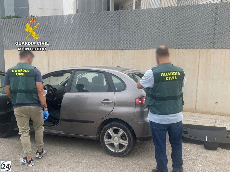 Tres detenidos por robo armado de coches en Alicante y Murcia.
