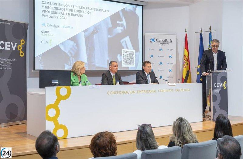 Profesiones del futuro serán polivalentes y especializadas, híbridas y de FP, según CEOE y CaixaBank