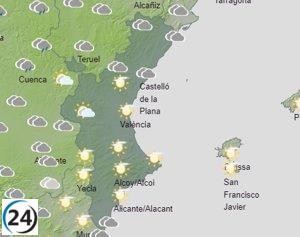 Lluvias dispersas con tormentas en el interior y fuertes en Castellón.
