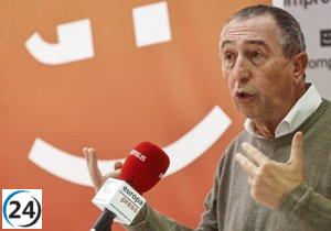 Baldoví promete atención presencial sin cita previa en todas las administraciones.