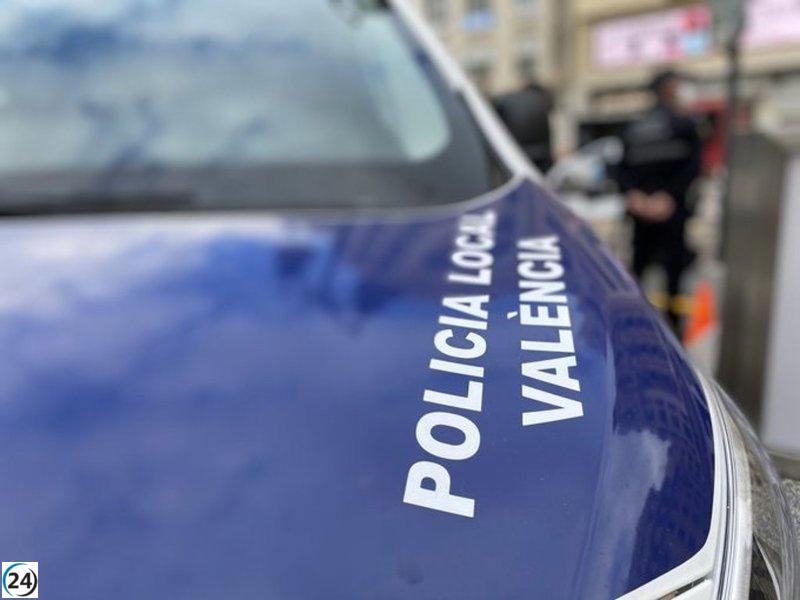 Dos agentes heridos tras colisión de tranvía y coche patrulla.