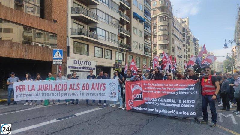 Transporte público de València muestra dos huelgas en un día: exigen jubilación a los 60 en EMT y mayor seguridad en el metro.