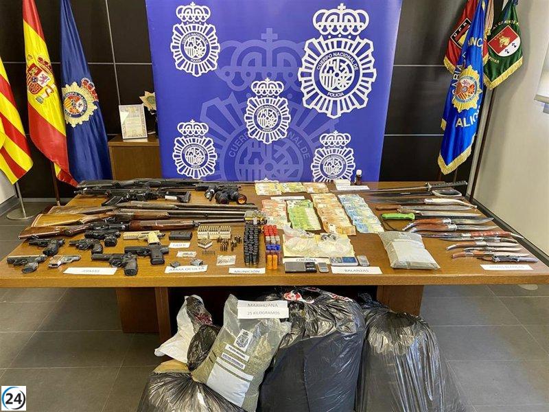 Banda desarticulada en Alicante por robos con violencia a traficantes haciéndose pasar por agentes.