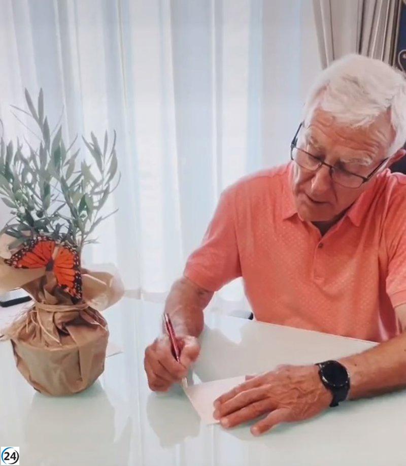 Ribó deja una carta y una olivera en el despacho de Catalá con la petición de cuidarla como a València.